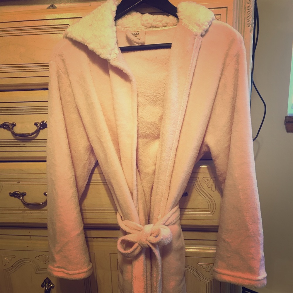 Ulta pink robe